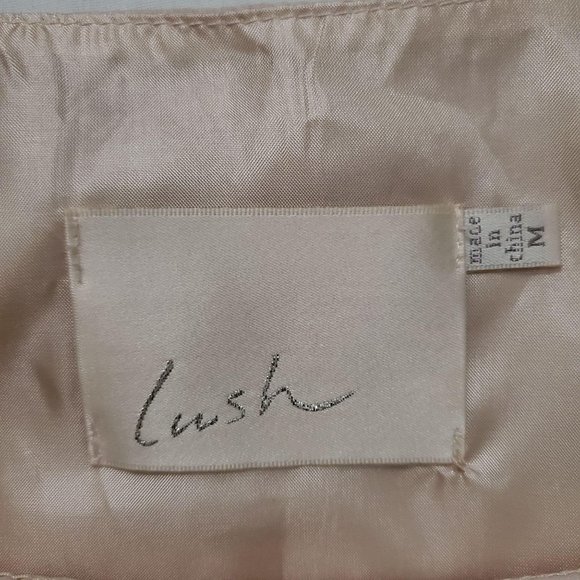 Lush Women's Shuttered Tuck With Black Sash Belt Cream Dress Size Medium - Picture 7 of 7